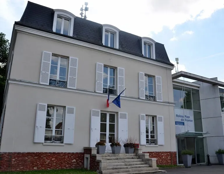 Roissy-en-France (95700)